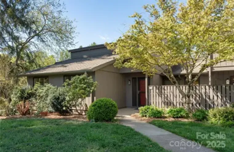 530 CROWFIELDS LN, ASHEVILLE, NC, 28803, Asheville, NC 28803