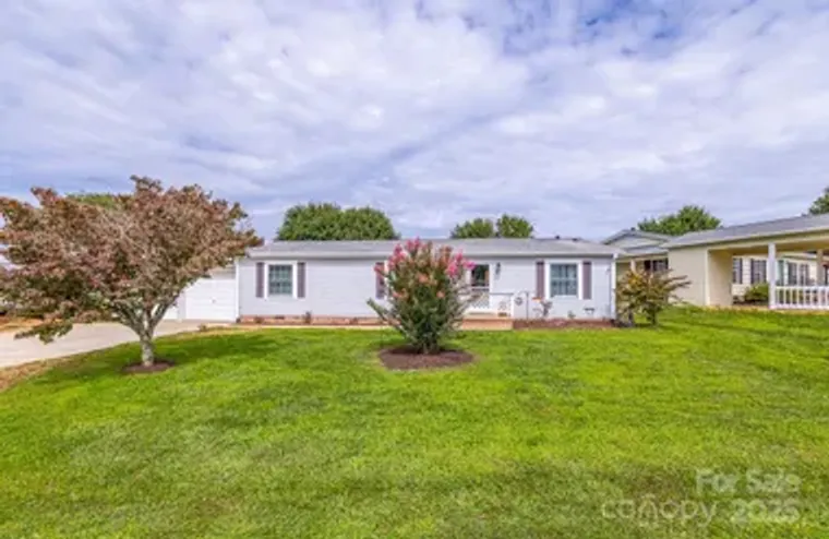 445 RIVERWIND DR, HENDERSONVILLE, NC, 28..., Hendersonville, NC 28739