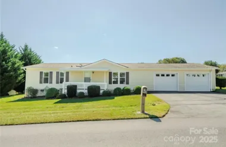 14 BEECHNUT DR, HENDERSONVILLE, NC, 2873..., Hendersonville, NC 28739