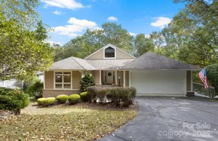 320 DAWNBROOK DR 17, FLAT ROCK, NC, 2873..., Flat Rock, NC 28731