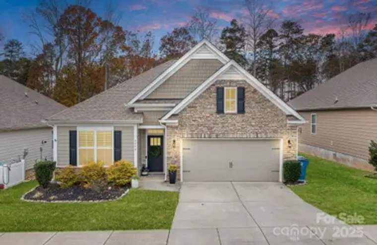 3779 SUMMER HAVEN DR, SHERRILLS FORD, NC..., Sherrills Ford, NC 28673