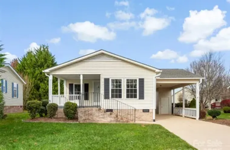 233 WHITE ASH CIR, HENDERSONVILLE, NC, 2..., Hendersonville, NC 28739