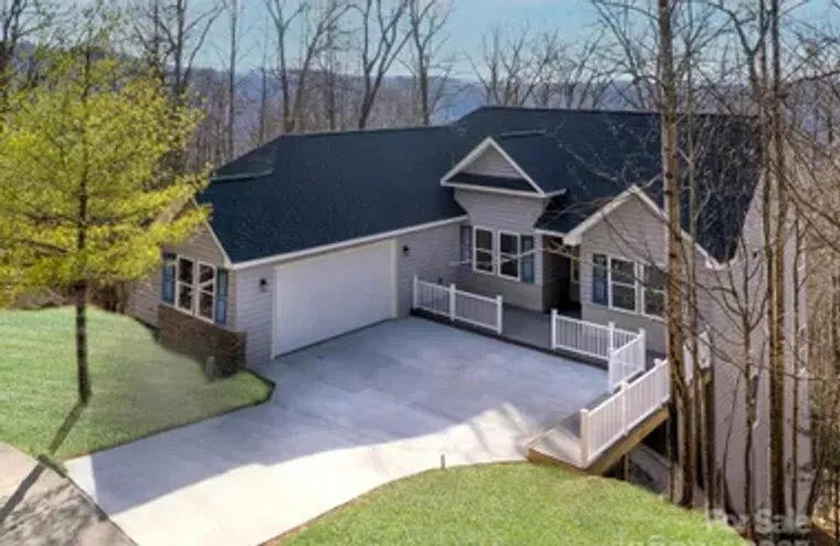296 CARRIAGE SUMMITT WAY, HENDERSONVILLE..., Hendersonville, NC 28791