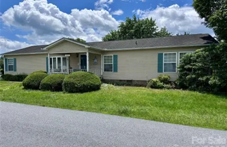 308 RIVERWIND DR, HENDERSONVILLE, NC, 28..., Hendersonville, NC 28739