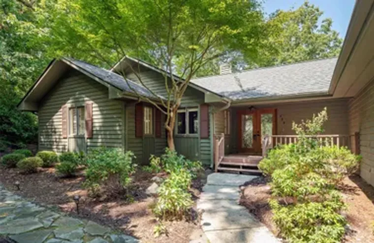 204 GREENLEAF DR, FLAT ROCK, NC, 28731, Flat Rock, NC 28731