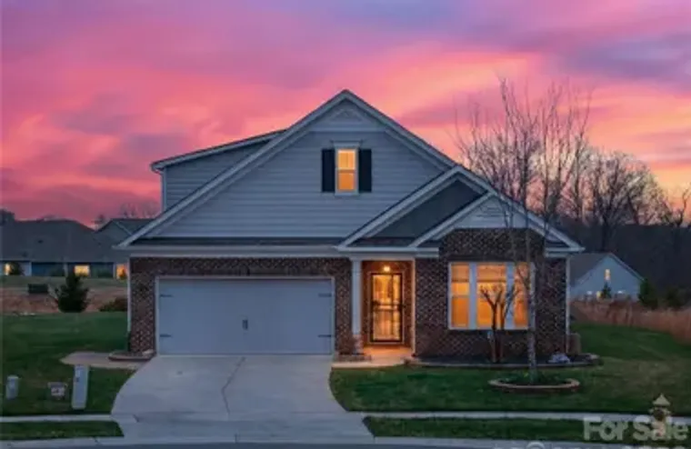 129 ROSEBAY DR, MOORESVILLE, NC, 28117, Mooresville, NC 28117