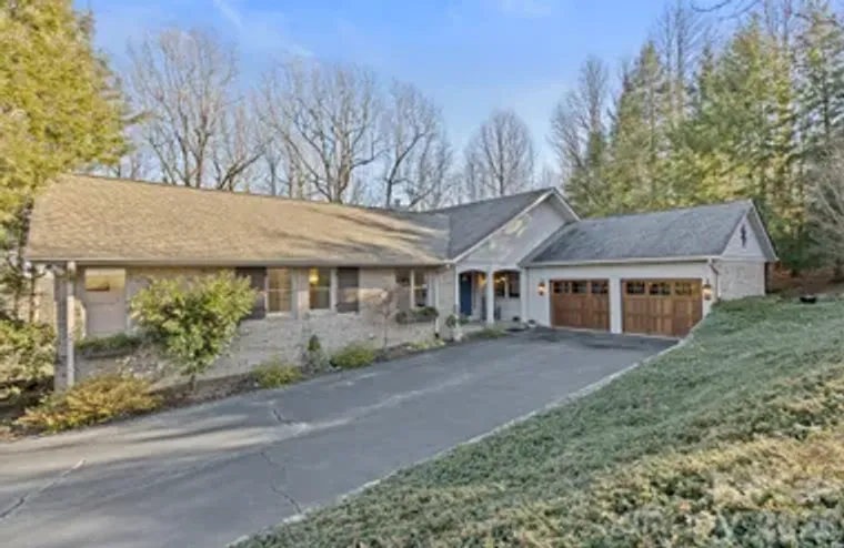 103 BELLSHIRE DR, FLAT ROCK, NC, 28731, Flat Rock, NC 28731