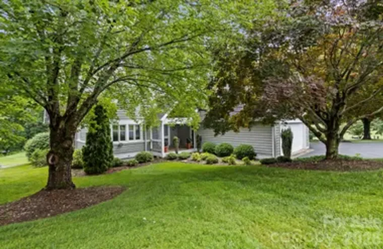 104 OVERLOOK DR, FLAT ROCK, NC, 28731, Flat Rock, NC 28731