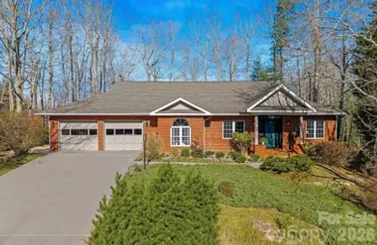 306 CROYDON DR, HENDERSONVILLE, NC, 2879..., Hendersonville, NC 28791