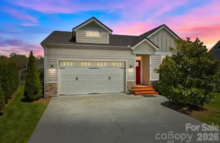 82 BLACKSMITH RUN DR, HENDERSONVILLE, NC..., Hendersonville, NC 28792