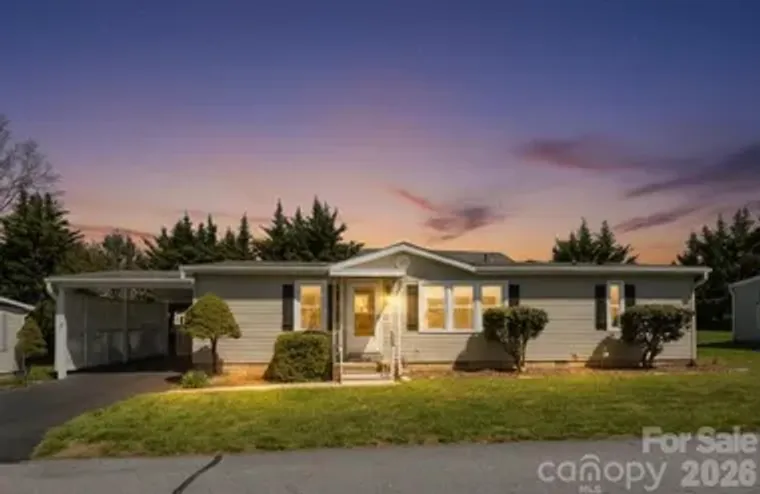 222 CRANBROOK CIR, HENDERSONVILLE, NC, 2..., Hendersonville, NC 28792