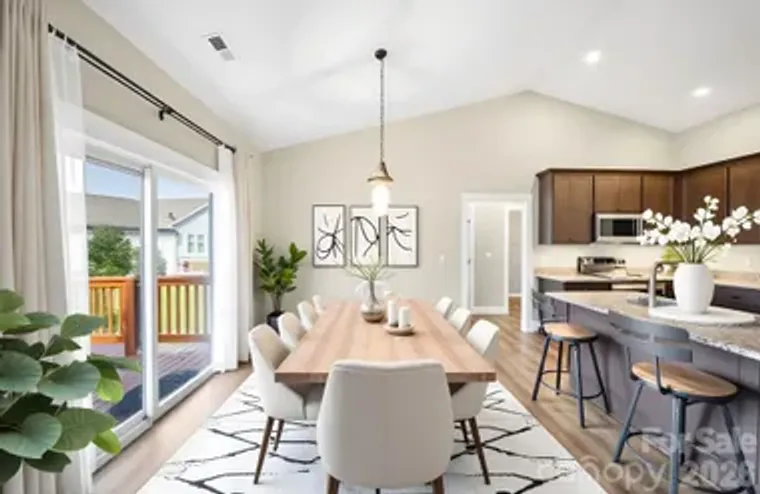 457 RIVERWIND DR, HENDERSONVILLE, NC, 28..., Hendersonville, NC 28739