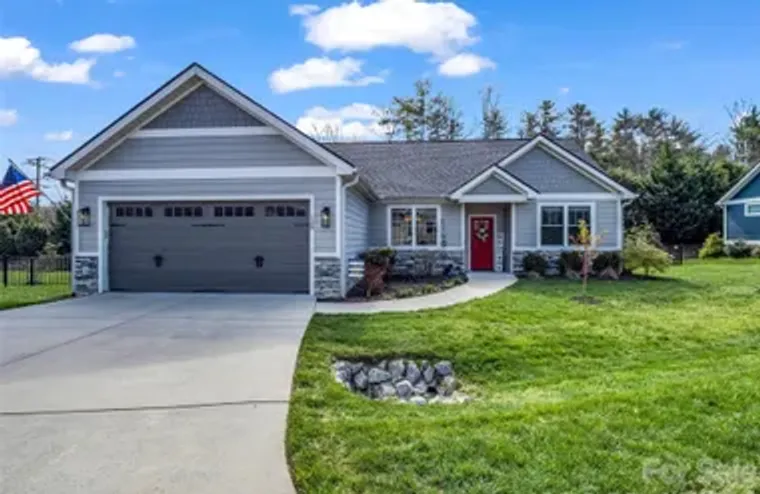 128 SHOEING BOX WAY, HENDERSONVILLE, NC,..., Hendersonville, NC 28792