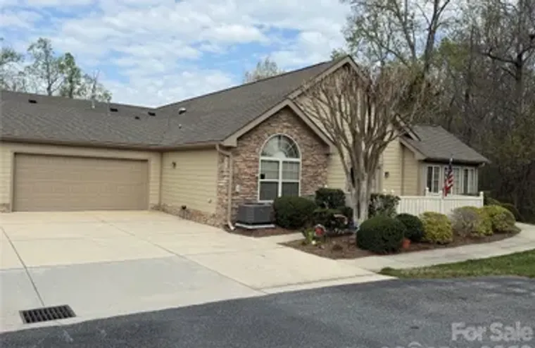 4328 GRASSY DR, GREENSBORO, NC, 27409, Greensboro, NC 27409