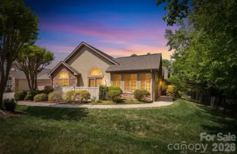 4328 GRASSY DR, GREENSBORO, NC, 27409, Greensboro, NC 27409