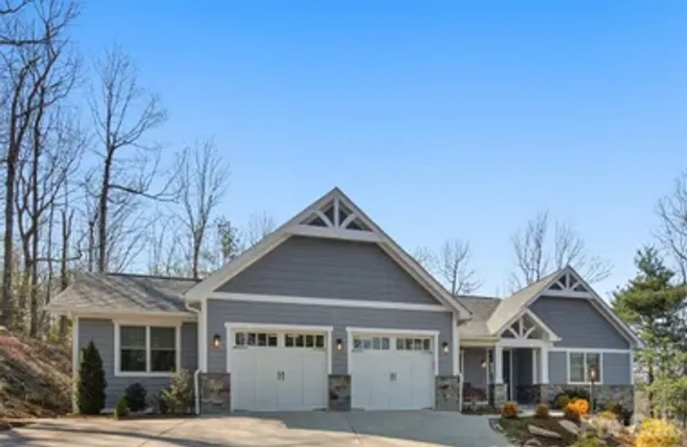 255 DALHOUSIE CT, FLAT ROCK, NC, 28731, Flat Rock, NC 28731