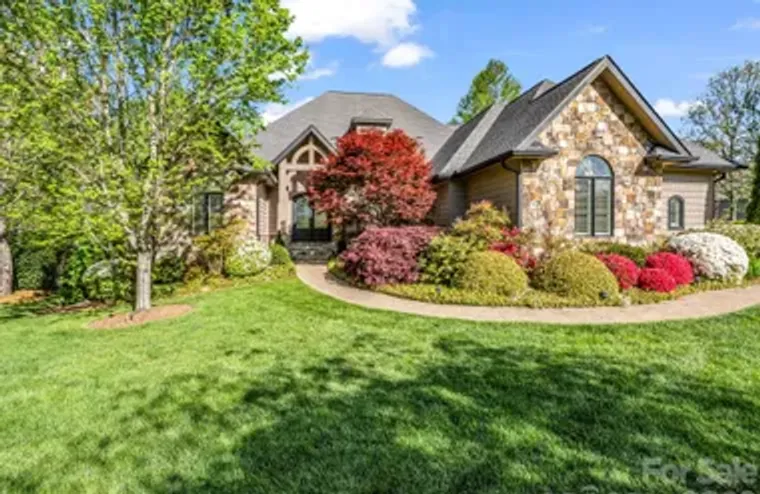 122 FOUNDERS DR, FLAT ROCK, NC, 28731, Flat Rock, NC 28731