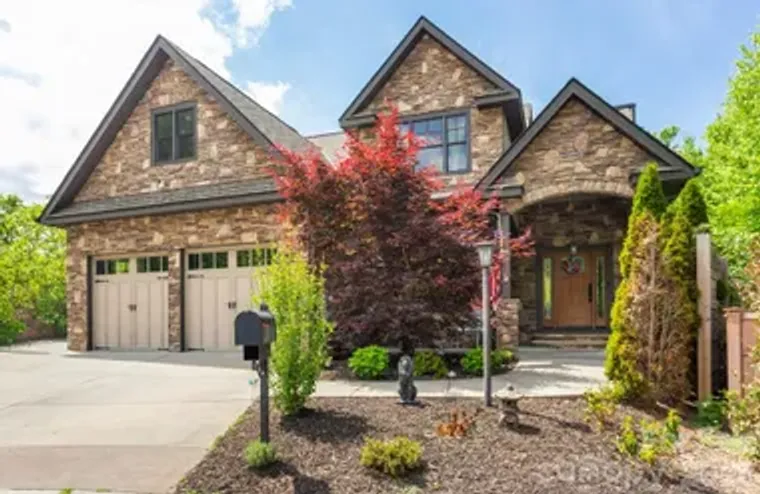 109 WOOD OWL CT, HENDERSONVILLE, NC, 287..., Hendersonville, NC 28791