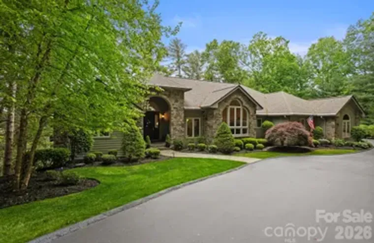 209 PINEHOLT LN, FLAT ROCK, NC, 28731, Flat Rock, NC 28731