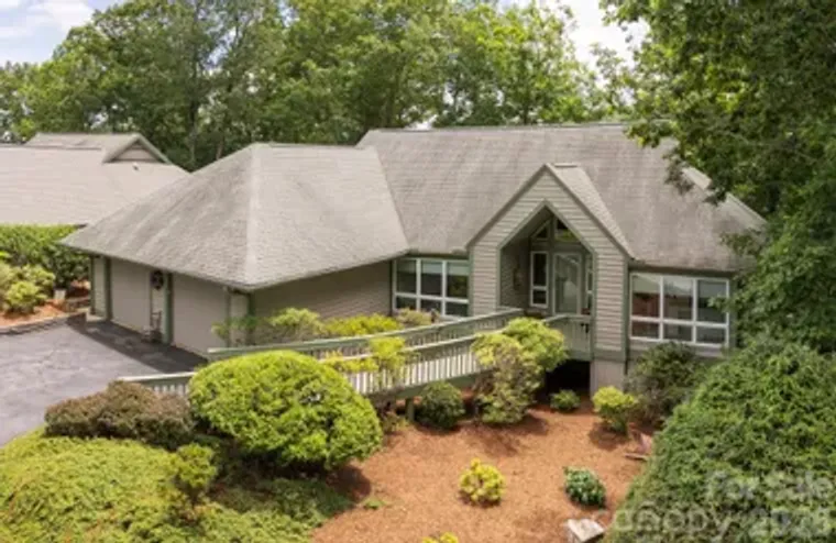 129 FOREST VIEW DR, FLAT ROCK, NC, 28731, Flat Rock, NC 28731