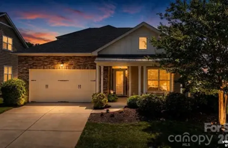 261 STONE MOUNTAIN WAY, DENVER, NC, 2803..., Denver, NC 28037