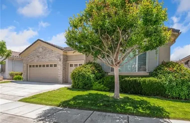 19301 GALLOPING HILL RD, APPLE VALLEY, C..., Apple Valley, CA 92308