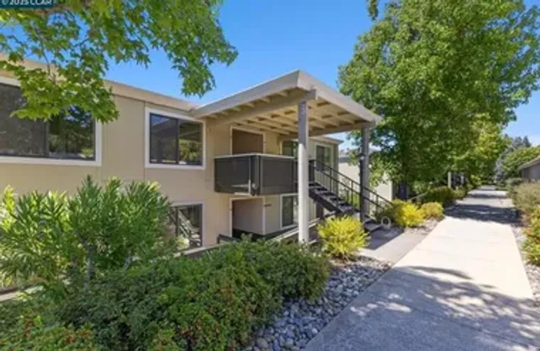 2101 GOLDEN RAIN RD 14, WALNUT CREEK, CA..., Walnut Creek, CA 94595