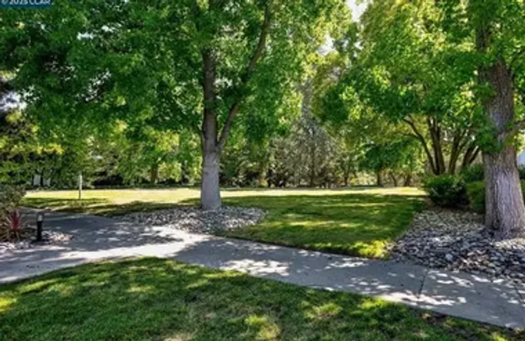 1300 ROCKLEDGE LN 2, WALNUT CREEK, CA, 9..., Walnut Creek, CA 94595