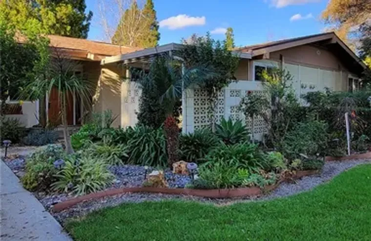 65 CALLE ARAGON F, LAGUNA WOODS, CA, 926..., Laguna Woods, CA 92637