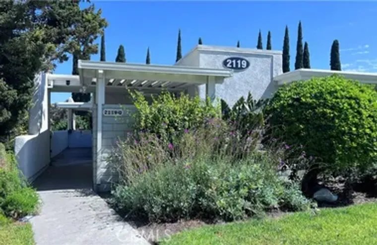 2119 VIA PUERTA N, LAGUNA WOODS, CA, 926..., Laguna Woods, CA 92637