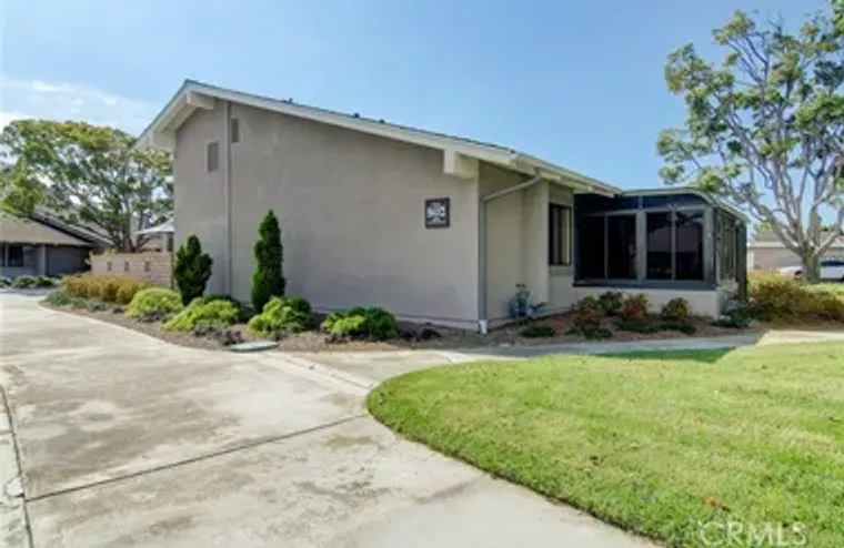 8565 LARKHALL CIR 802C, HUNTINGTON BEACH..., Huntington Beach, CA 92646