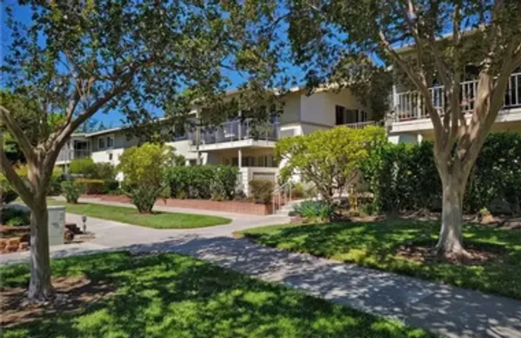 224 AVENIDA MAJORCA A, LAGUNA WOODS, CA,..., Laguna Woods, CA 92637