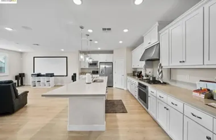 1052 CAMBORNE DR, MANTECA, CA, 95336, Manteca, CA 95336