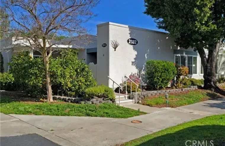 2082 RONDA GRANADA UNIT D D, LAGUNA WOOD..., Laguna Woods, CA 92637