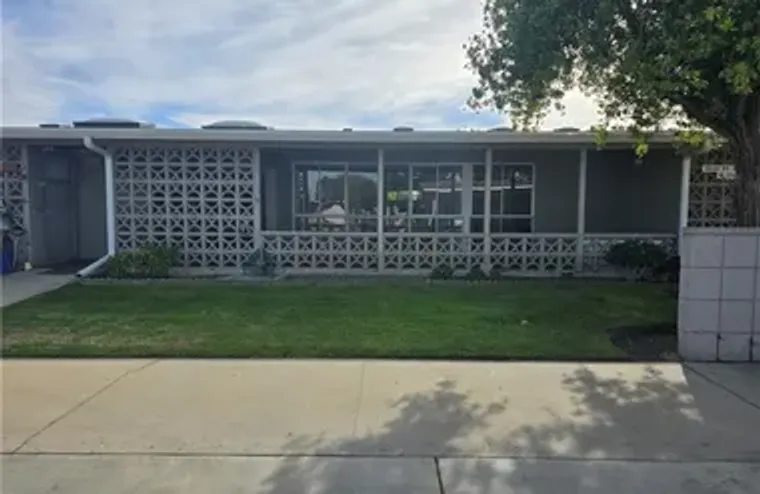 13341 SAINT ANDREWS DR UNIT 137J, SEAL B..., Seal Beach, CA 90740