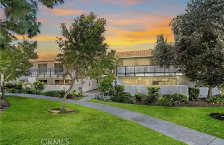 2279 VIA MARIPOSA P, LAGUNA WOODS, CA, 9..., Laguna Woods, CA 92637