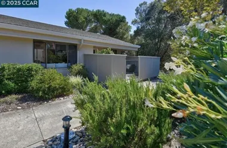 2041 GOLDEN RAIN RD 4, WALNUT CREEK, CA,..., Walnut Creek, CA 94595