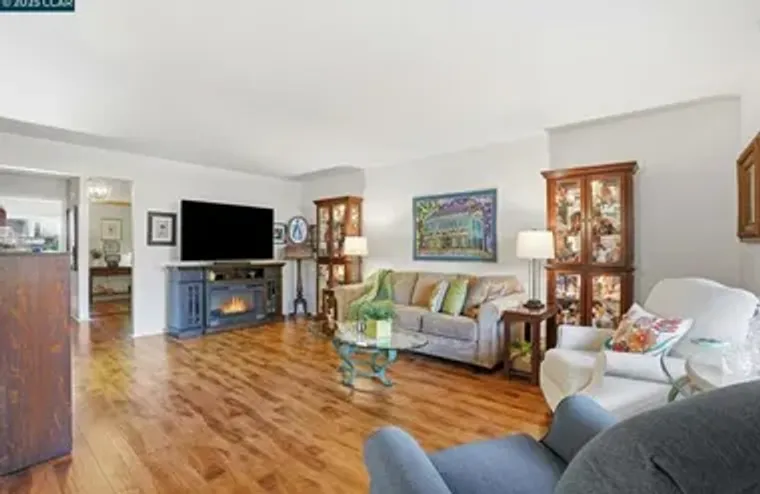 3417 TICE CREEK DR APT 4, WALNUT CREEK, ..., Walnut Creek, CA 94595