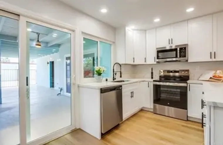 3839 VISTA CAMPANA 6, OCEANSIDE, CA, 920..., Oceanside, CA 92057