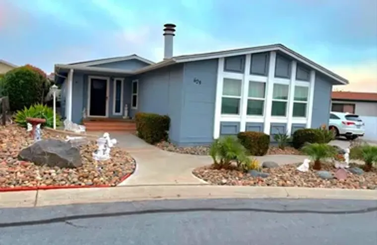 629 VIA SANTIAGO, VISTA, CA, 92081, Vista, CA 92081