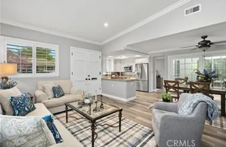 713 AVENIDA MAJORCA #B #B, LAGUNA WOODS,..., Laguna Woods, CA 92637