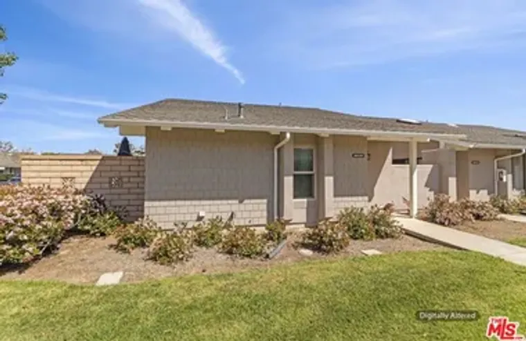 8886 PLUMAS CIR 1121A, HUNTINGTON BEACH,..., Huntington Beach, CA 92646