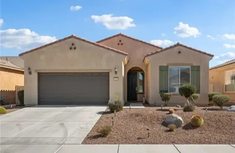 10549 GREEN VALLEY RD, APPLE VALLEY, CA,..., Apple Valley, CA 92308