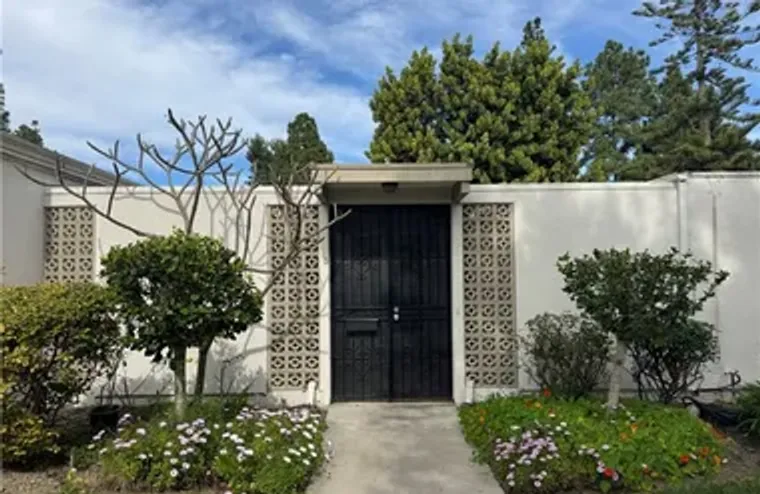 319 AVENIDA CARMEL B, LAGUNA WOODS, CA, ..., Laguna Woods, CA 92637