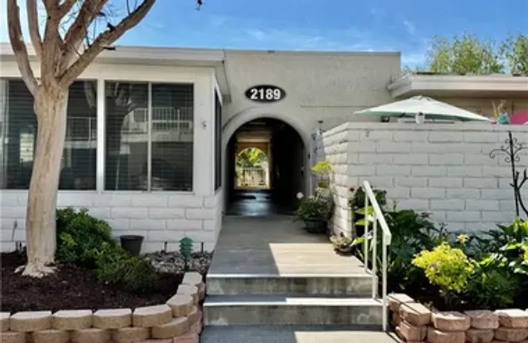 2189 VIA MARIPOSA E P, LAGUNA WOODS, CA,..., Laguna Woods, CA 92637