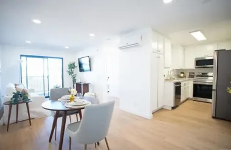 6330 GENESEE AVE 318, SAN DIEGO, CA, 921..., San Diego, CA 92122