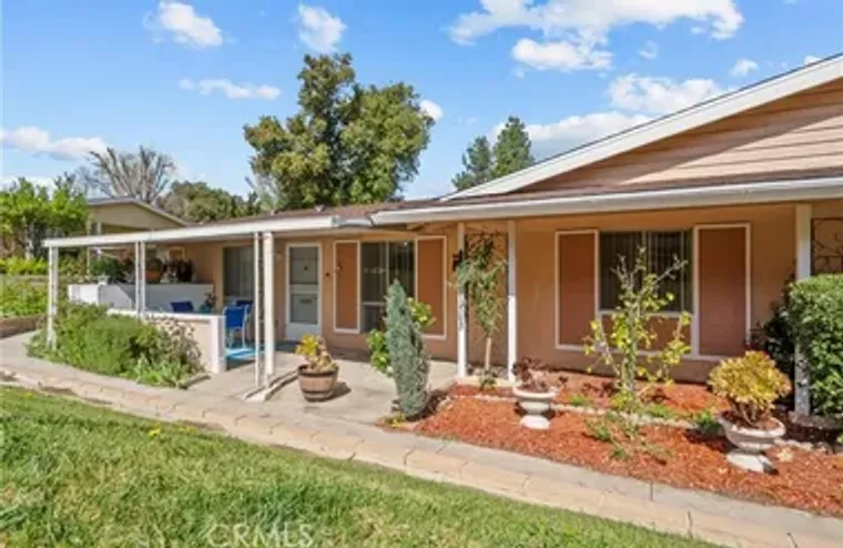 19156 AVENUE OF THE OAKS B, NEWHALL, CA,..., Newhall, CA 91321