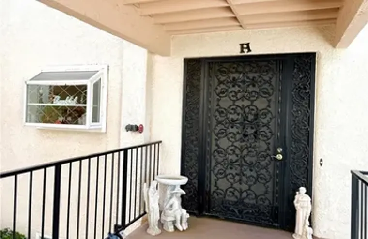 5519 PASEO DEL LAGO E 2H, LAGUNA WOODS, ..., Laguna Woods, CA 92637