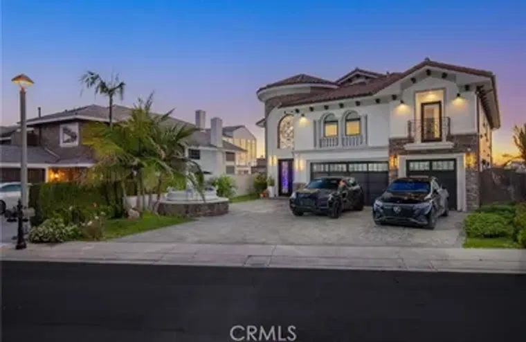 16861 MARINA DR, HUNTINGTON BEACH, CA, 9..., Huntington Beach, CA 92649