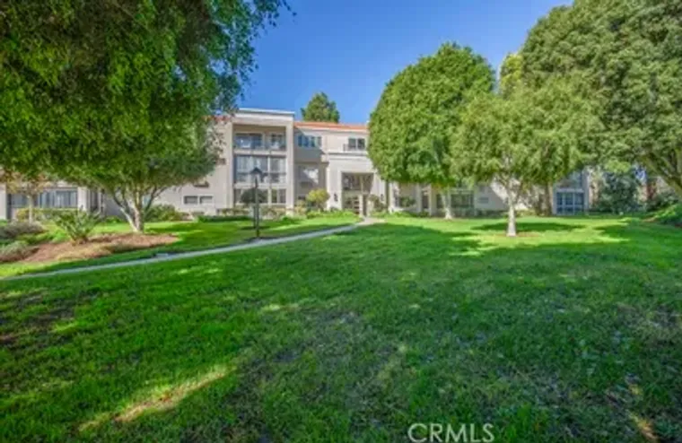 5499 PASEO DEL LAGO 2D, LAGUNA WOODS, CA..., Laguna Woods, CA 92637